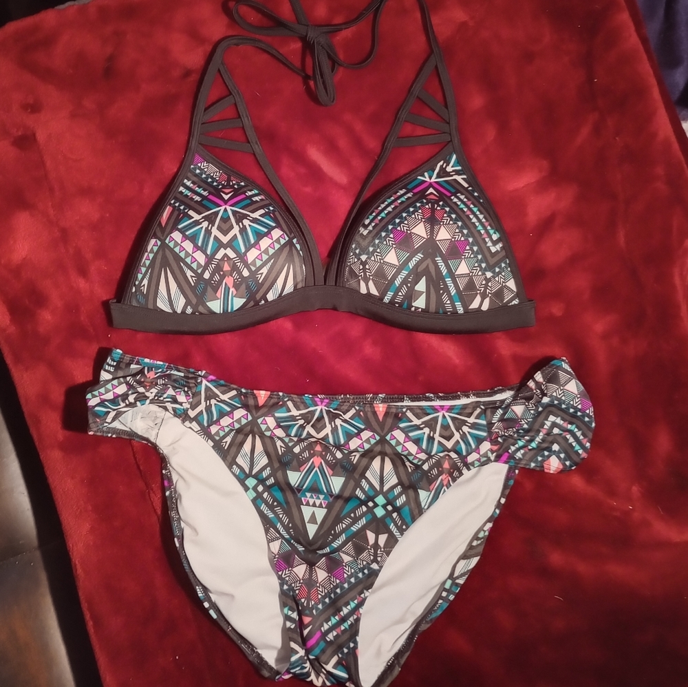 Pink by VS 2 piece geometric pattern bikini
